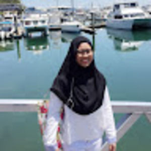 Meet your Posher, Liyana taib